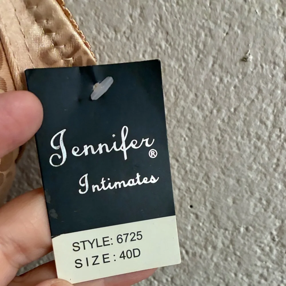 🆕Jennifer Intimates Vintage Satin Tan Floral Wireless Bra 40D🆕